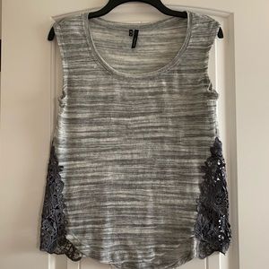 Maurices Medium Sleeveless Top